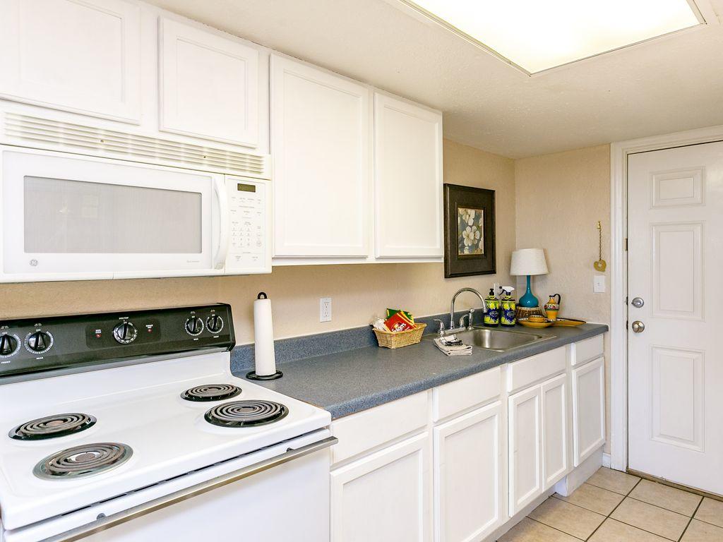 134 Sea Breeze - One Bedroom Condo - thumb 8