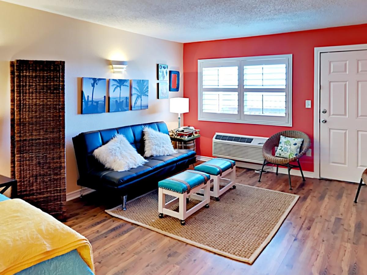 134 Sea Breeze - One Bedroom Condo - thumb 4