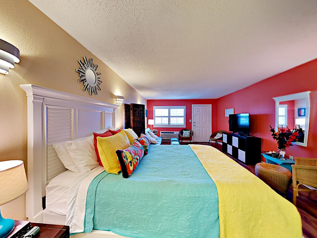 134 Sea Breeze - One Bedroom Condo - thumb 7