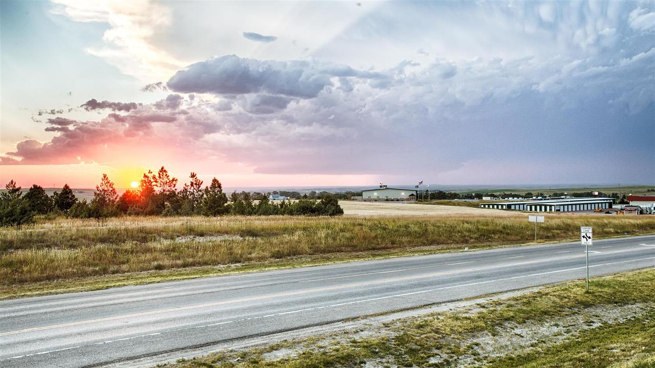 Best Western West Hills Inn - thumb 22