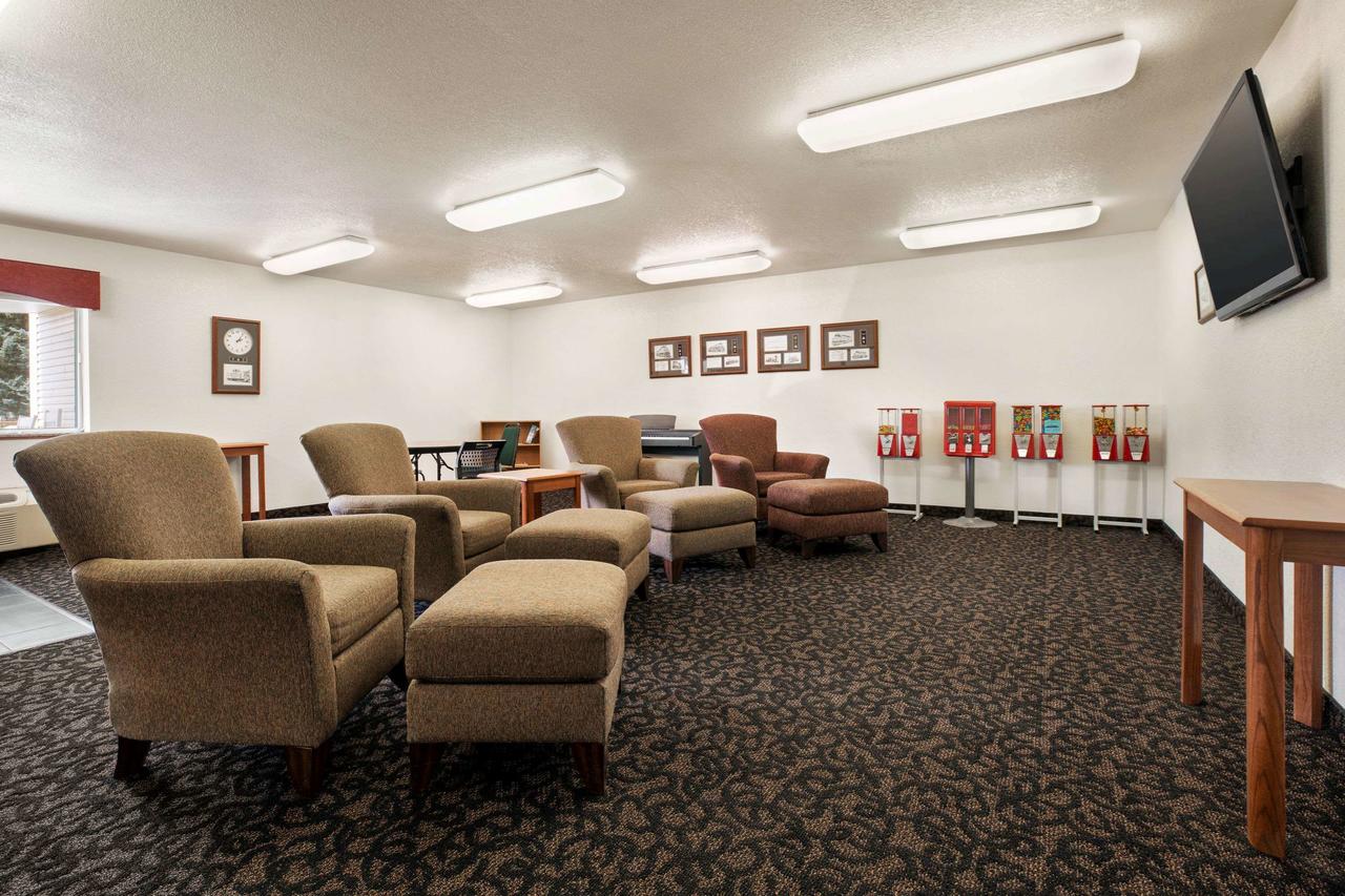 Baymont By Wyndham North Platte - thumb 36