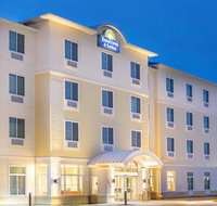 Days Inn  Suites by Wyndham Kearney - Accommodation Texas