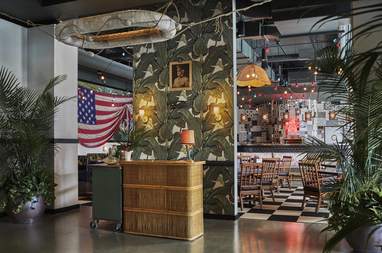 Graduate Lincoln - thumb 25