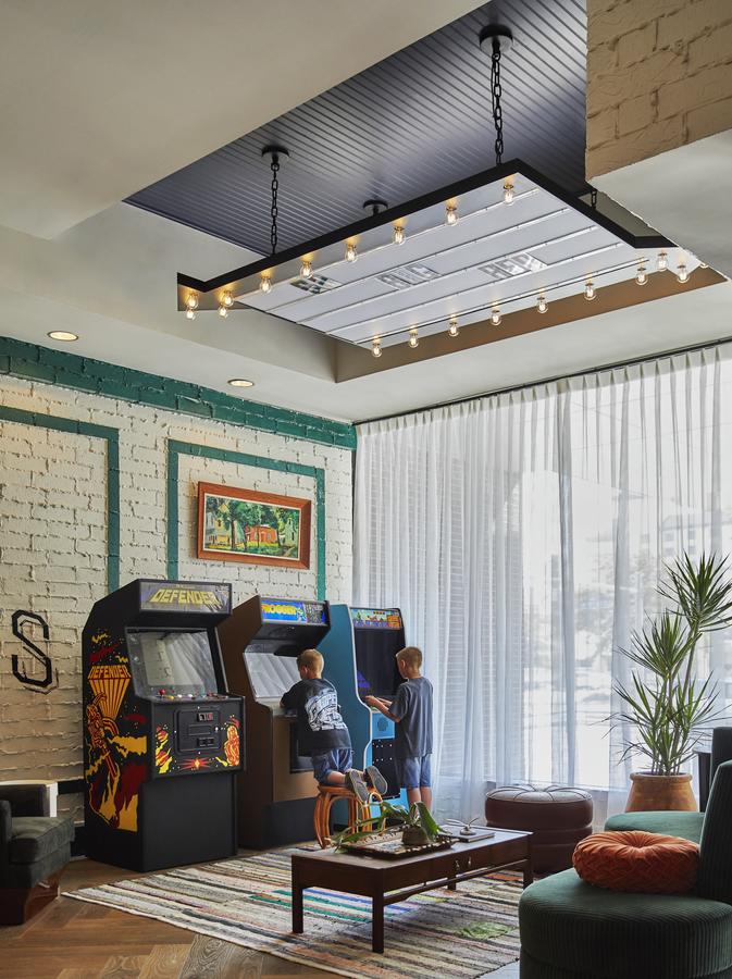 Graduate Lincoln - thumb 18