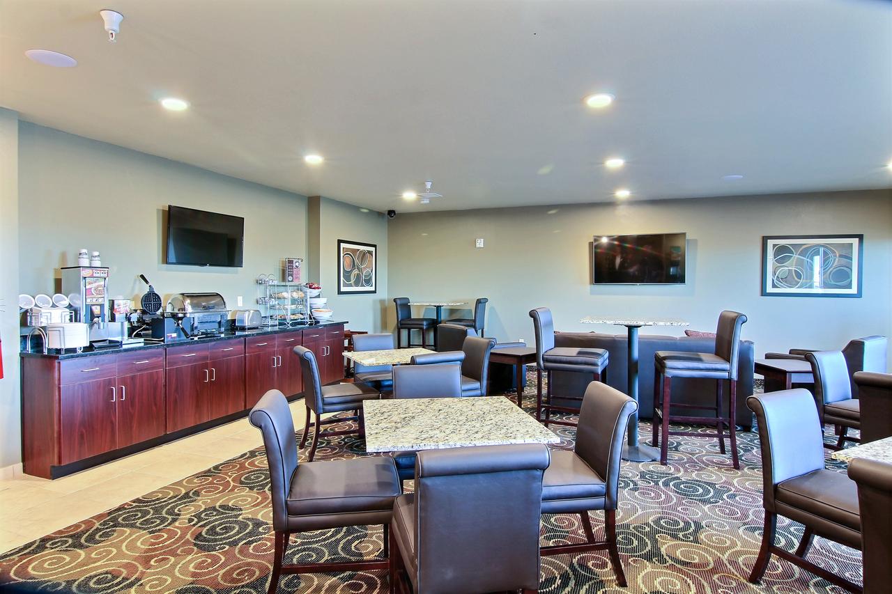 Cobblestone Hotel & Suites - McCook - thumb 38
