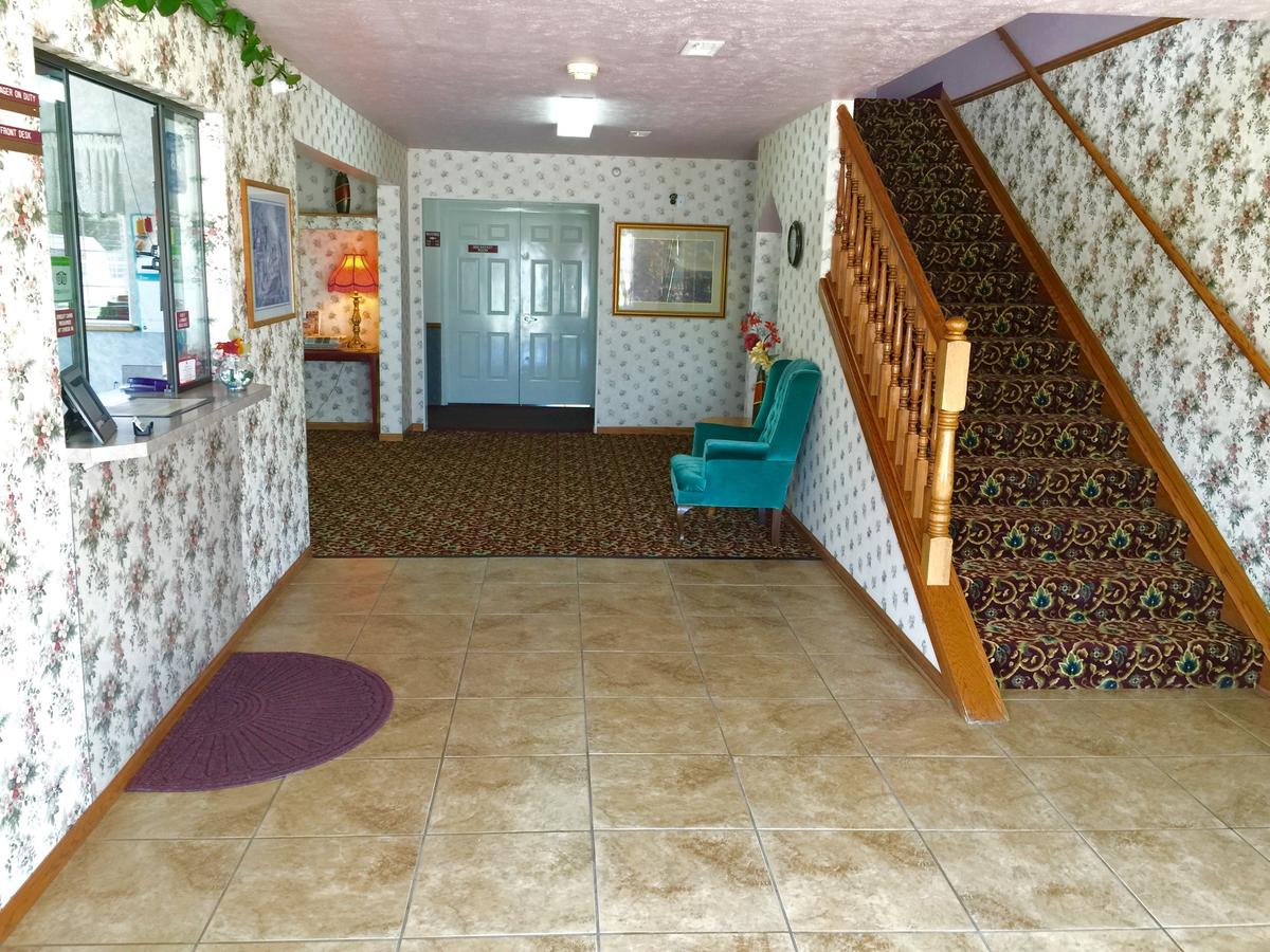 Victorian Inn North - thumb 13