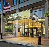 Best Western Plus Robert Treat - Accommodation Texas