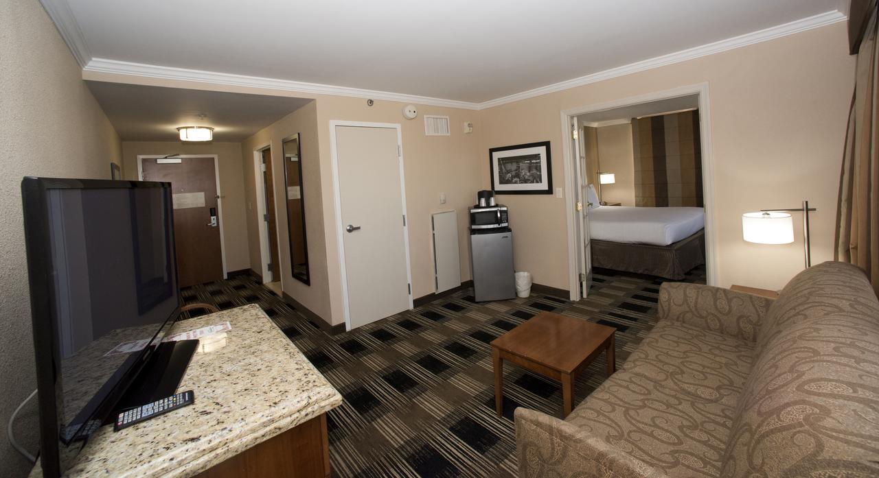 Hotel Executive Suites - thumb 5