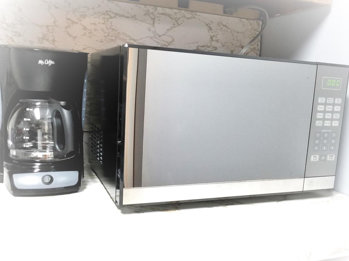 10 Minute Train To Downtown Manhattan New York City / 12 Minute Uber To Newark Airport - thumb 9