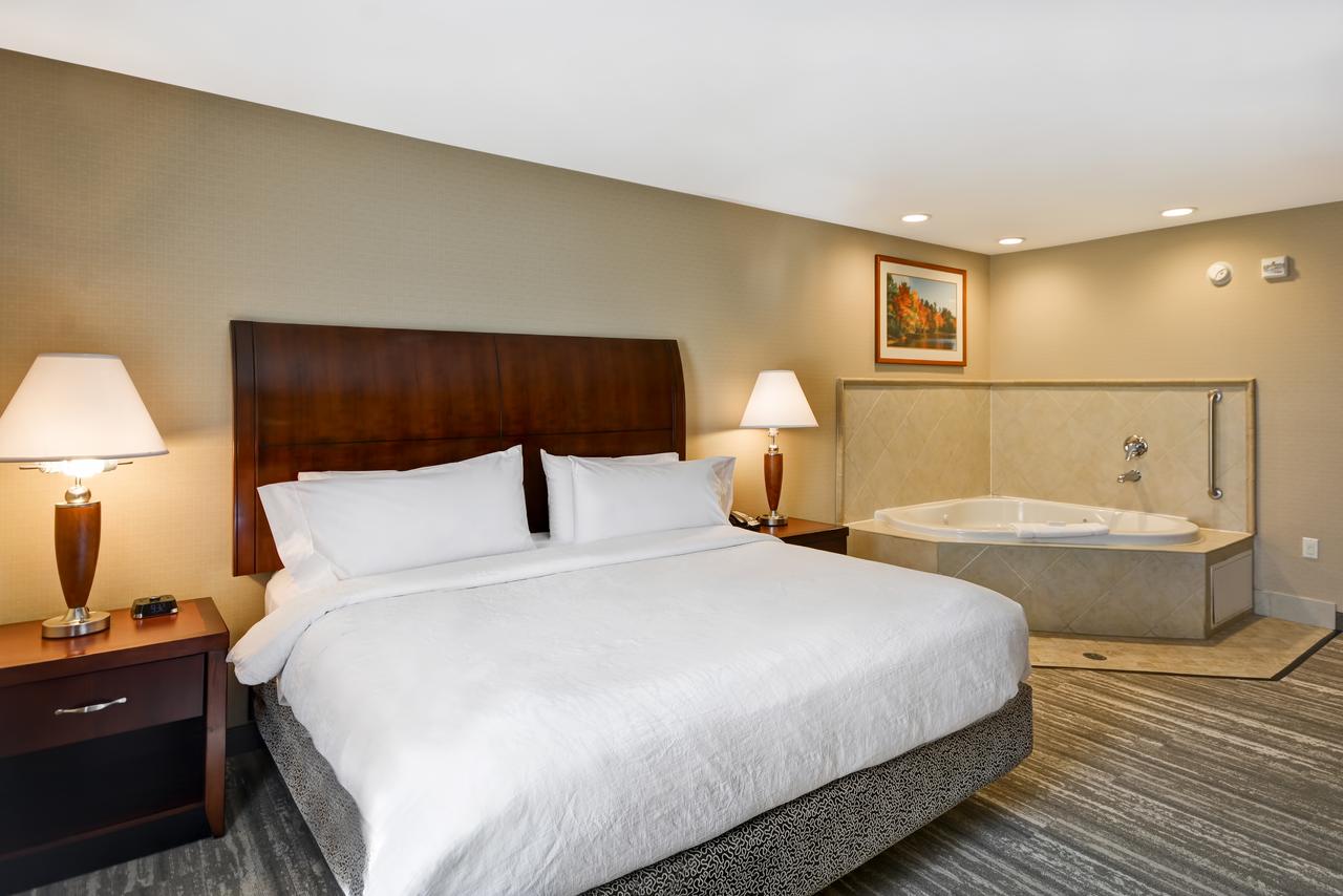 Hilton Garden Inn Riverhead - thumb 17