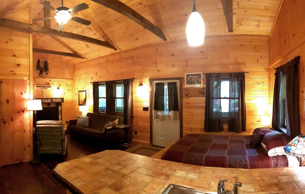 The Wilderness Inn: Chalets - thumb 10