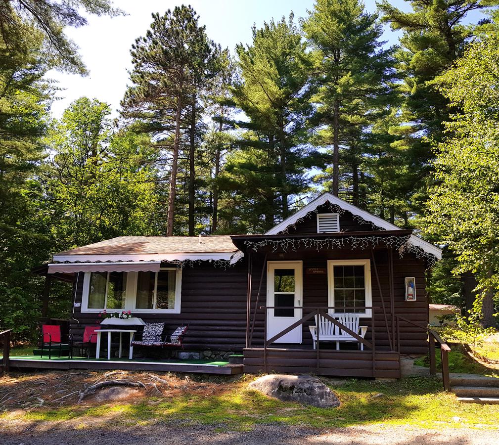 The Wilderness Inn: Chalets - thumb 4
