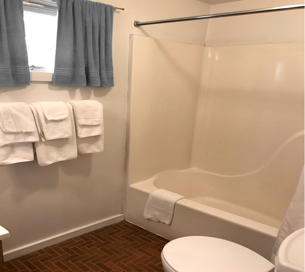 The Wilderness Inn: Chalets - thumb 27