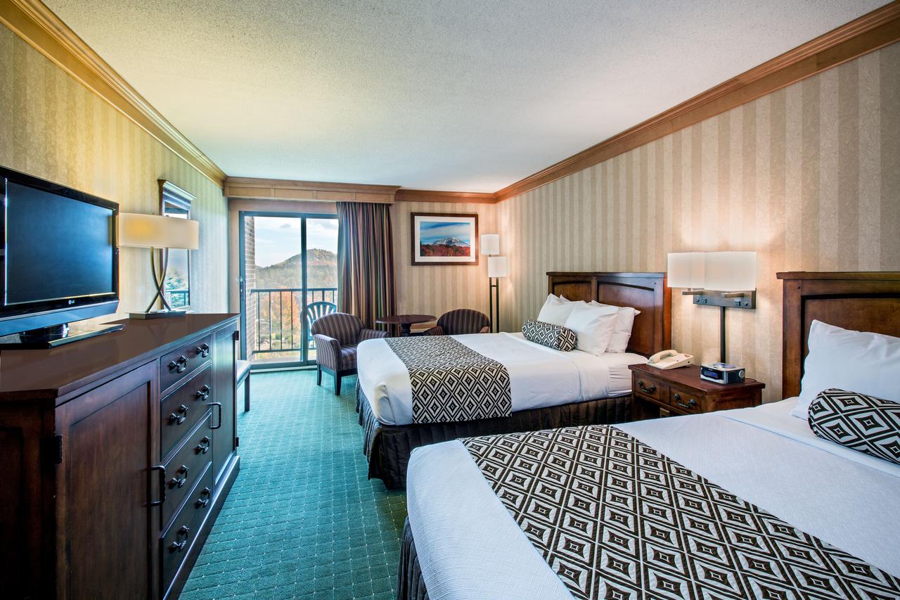 Crowne Plaza Lake Placid - thumb 11