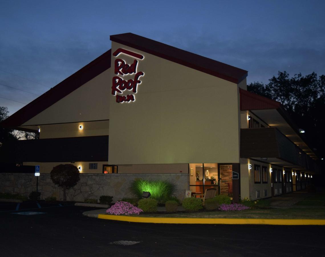 Red Roof Inn Utica - thumb 1