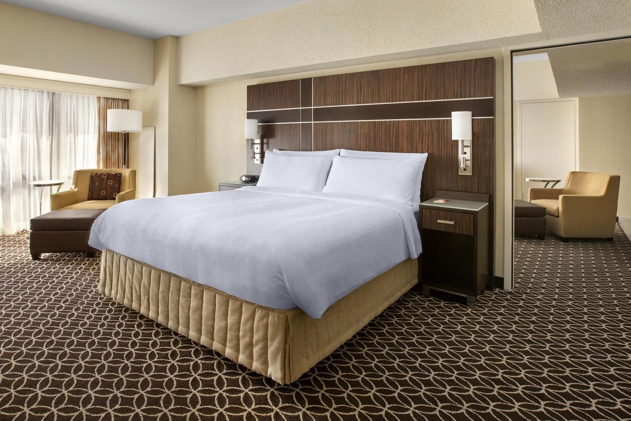 New York Marriott Marquis - thumb 19