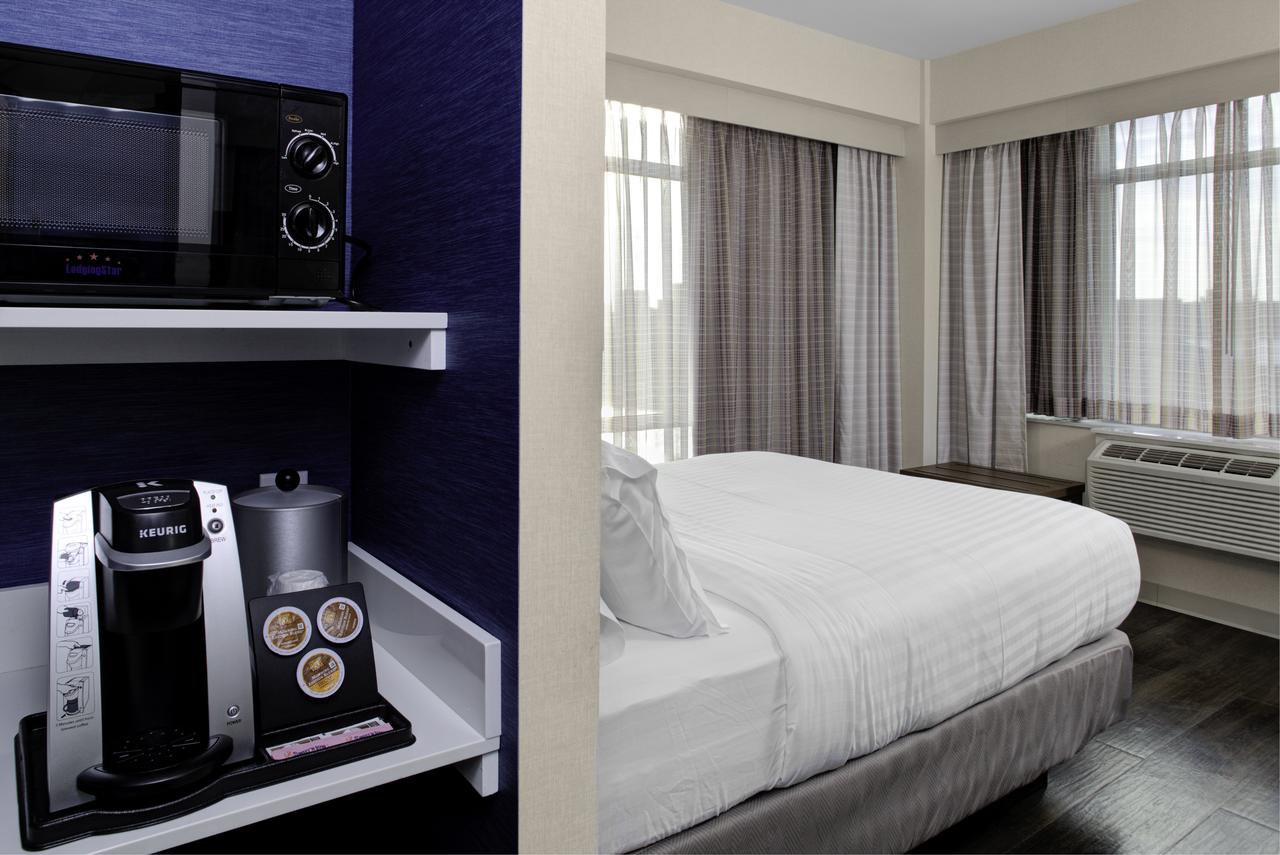 Holiday Inn Express - Bronx NYC - Yankee Stadium - thumb 1