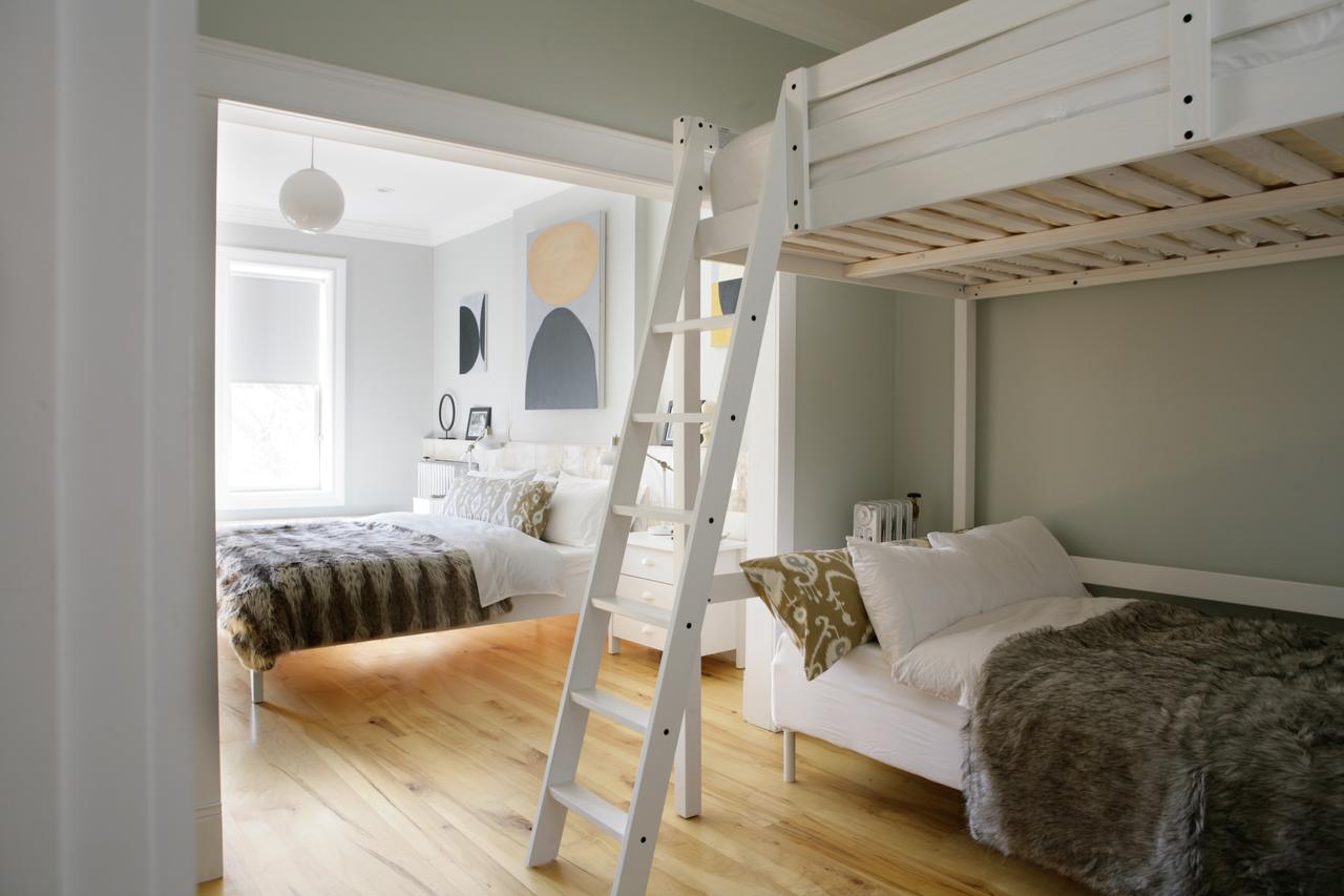 High End 4 Bedroom In Ditmas Park, Brooklyn - thumb 2