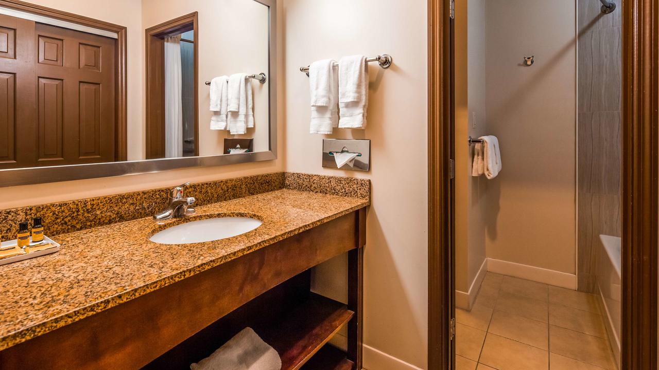 Best Western Plus The Inn & Suites At The Falls - thumb 23