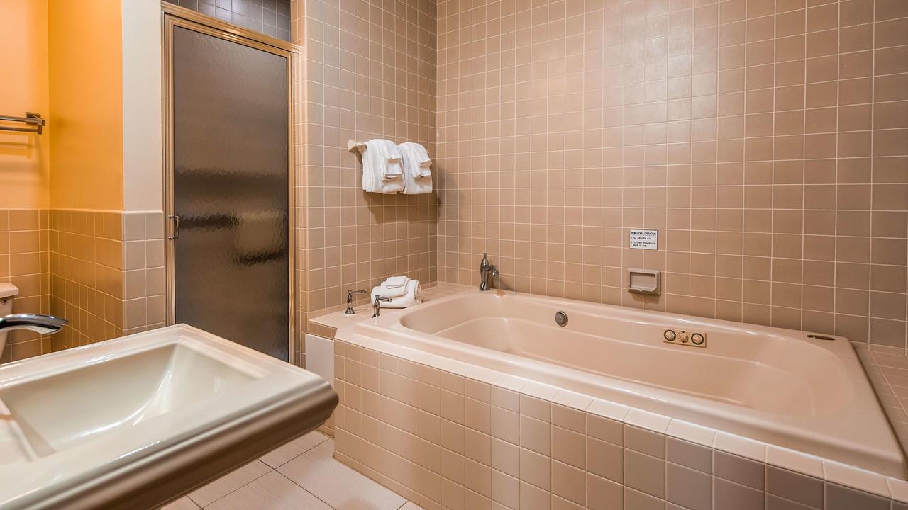 Best Western Plus The Inn & Suites At The Falls - thumb 24