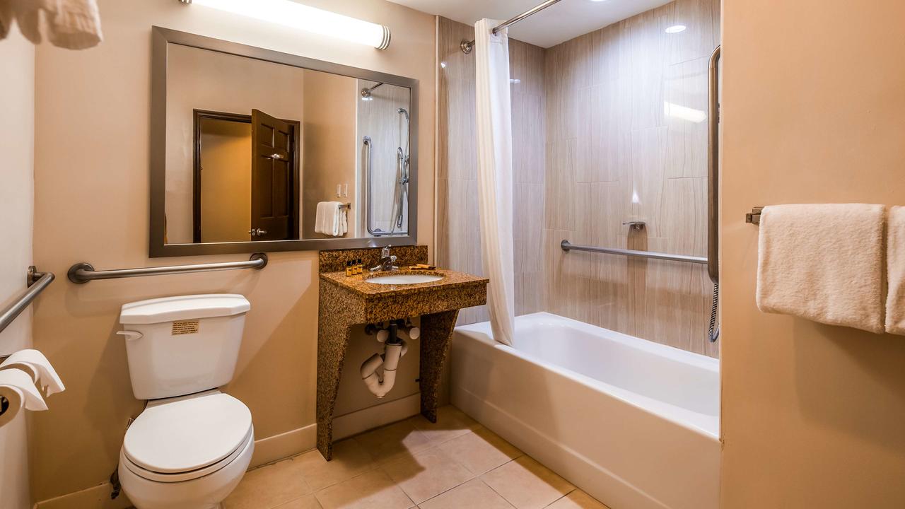 Best Western Plus The Inn & Suites At The Falls - thumb 19
