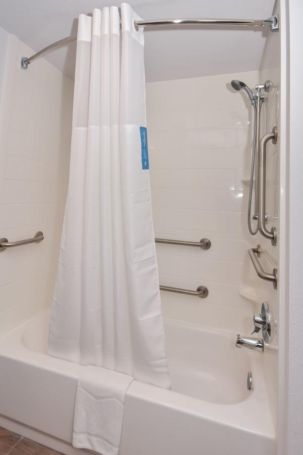 Hampton Inn Brevard - thumb 17