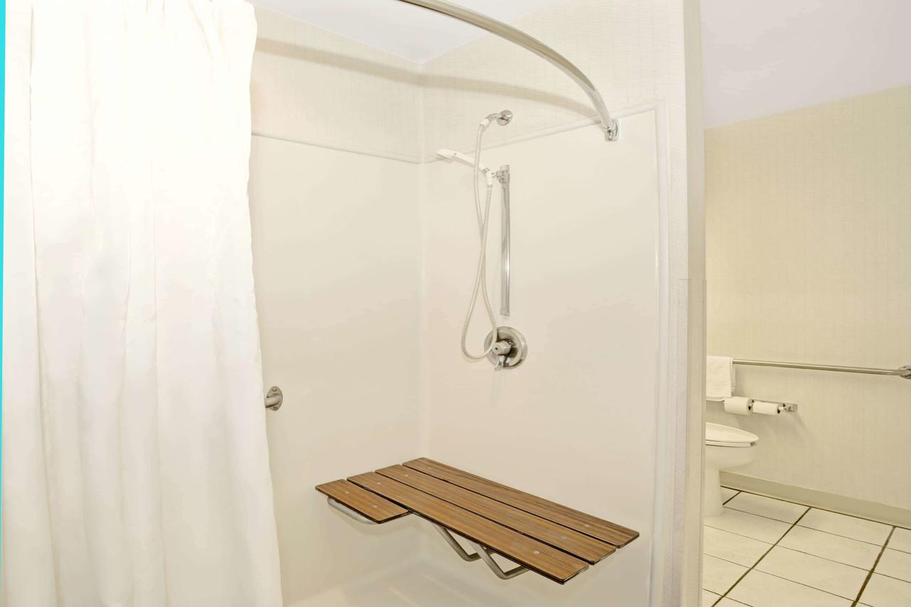 Microtel Inn By Wyndham Raleigh-Durham Airport - thumb 13