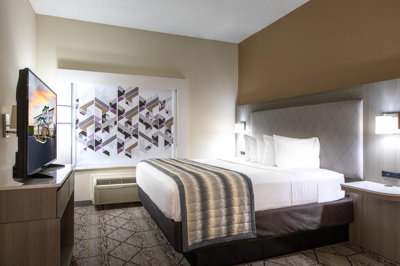 Wingate By Wyndham Charlotte Concord Mills/Speedway - thumb 3