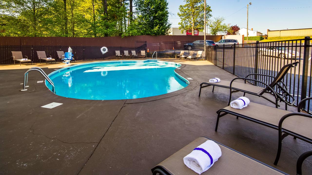 Best Western Plus Hanes Mall - thumb 26