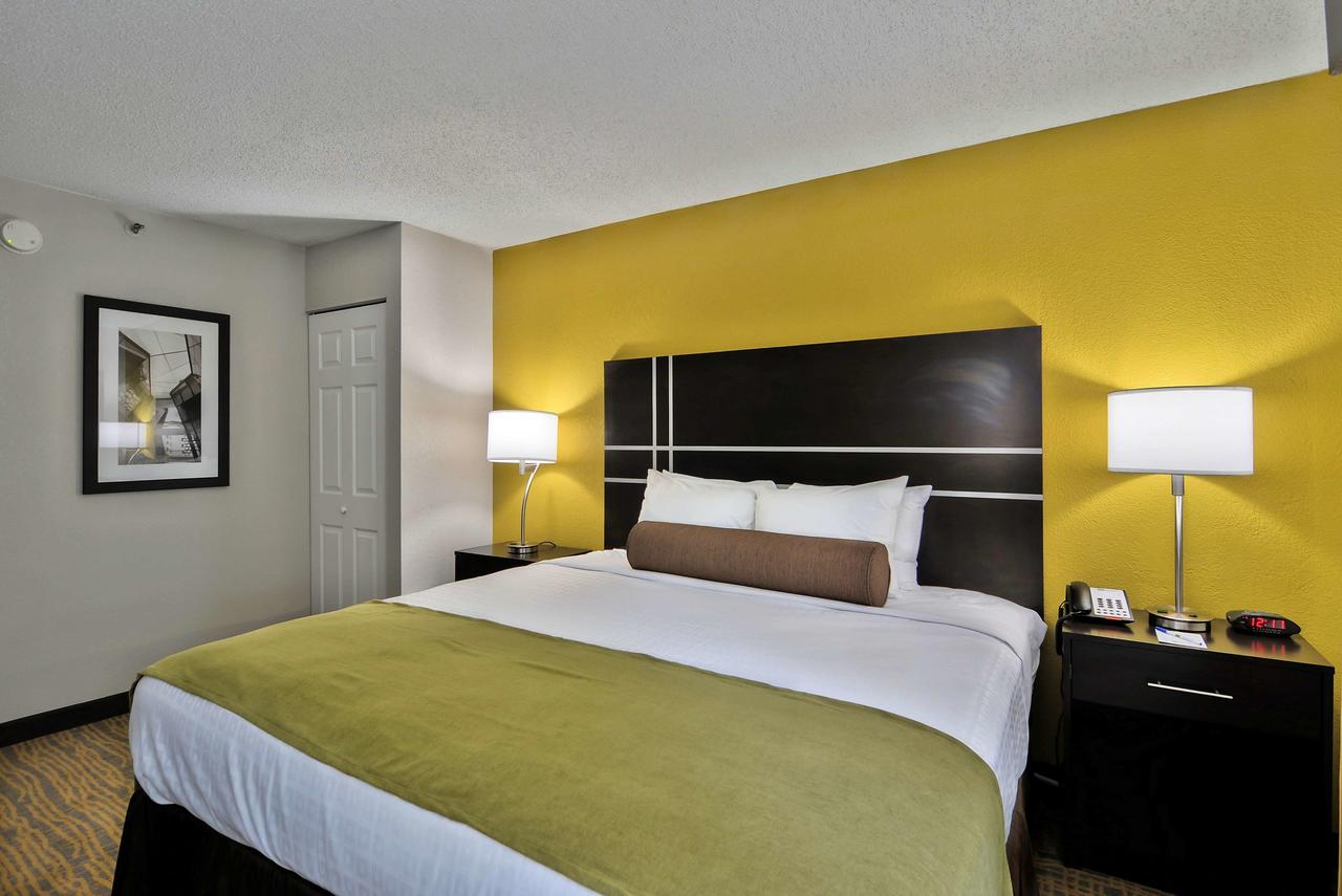 Best Western Plus Hanes Mall - thumb 10