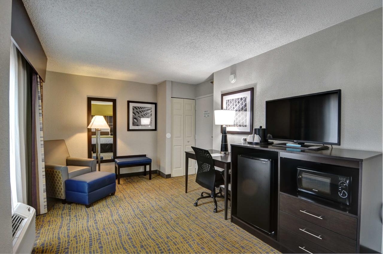 Best Western Plus Hanes Mall - thumb 8