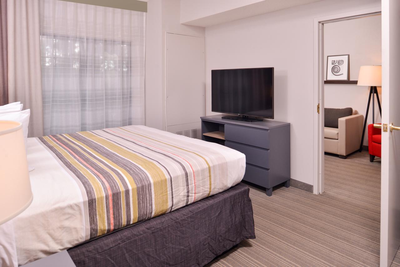 Country Inn & Suites By Radisson, Raleigh-Durham Airport, NC - thumb 6