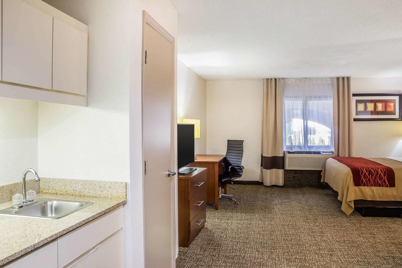 Comfort Inn Greensboro - Kernersville - thumb 14