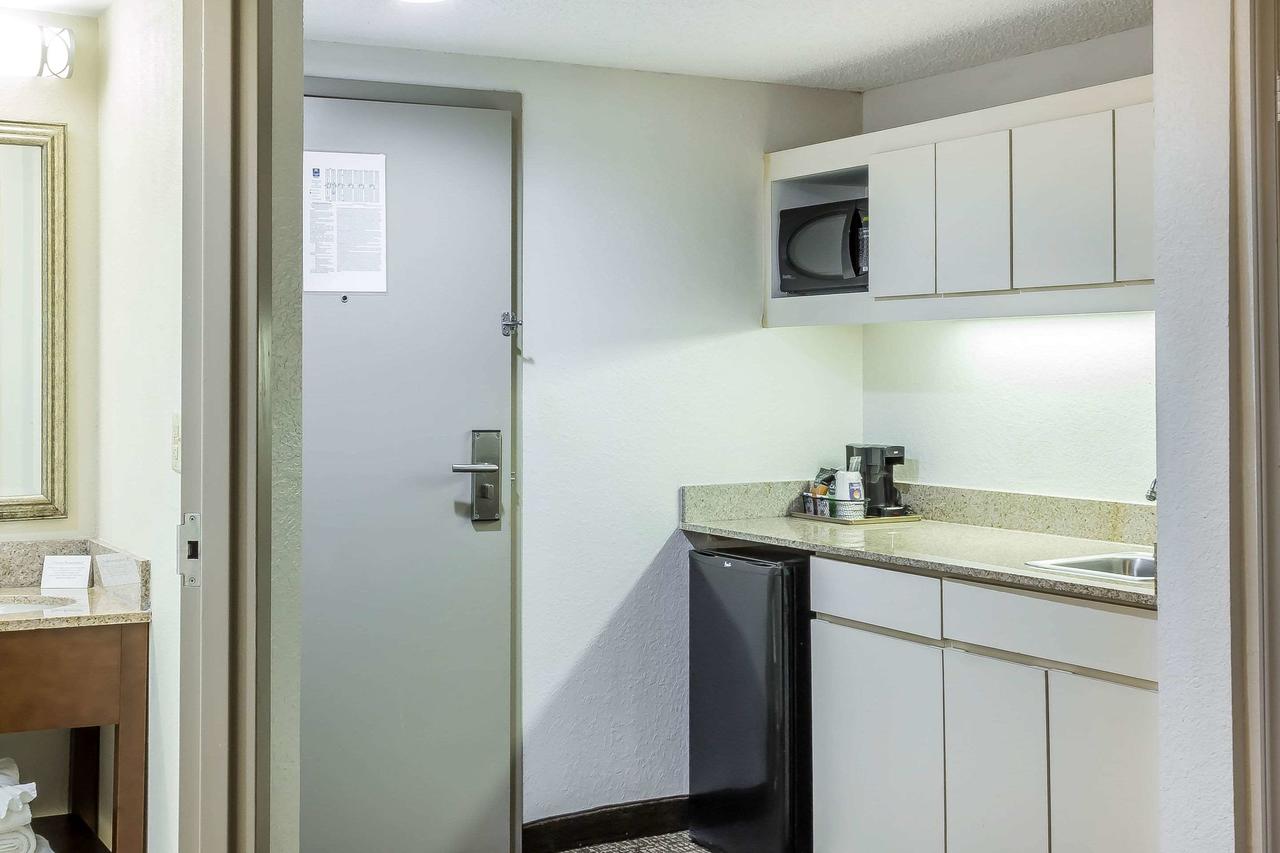 Comfort Inn Greensboro - Kernersville - thumb 27