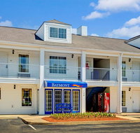 Baymont by Wyndham Smithfield - Accommodation Texas