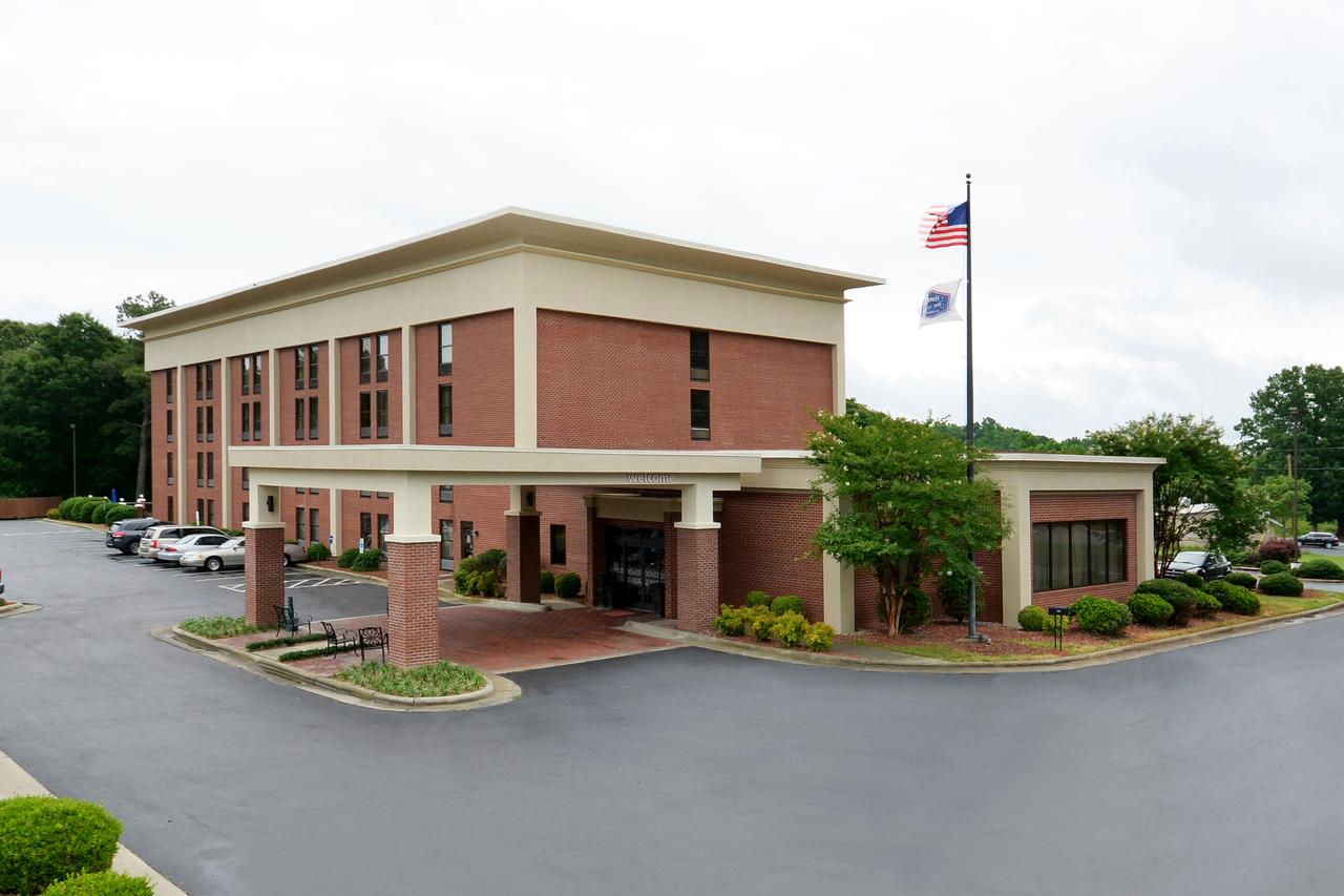 Hampton Inn Roxboro - thumb 11