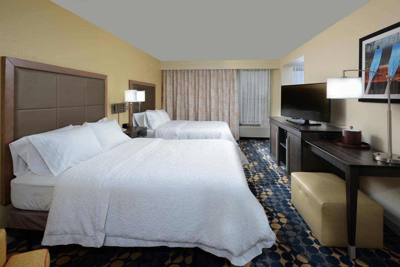 Hampton Inn Roxboro - thumb 10