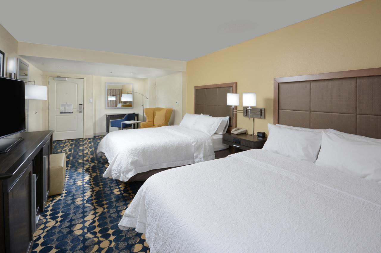 Hampton Inn Roxboro - thumb 8