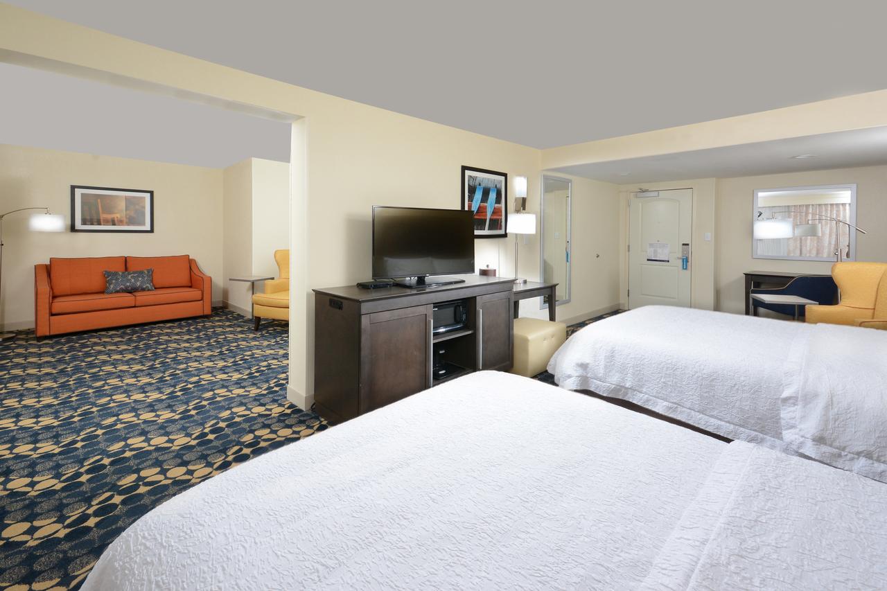 Hampton Inn Roxboro - thumb 9