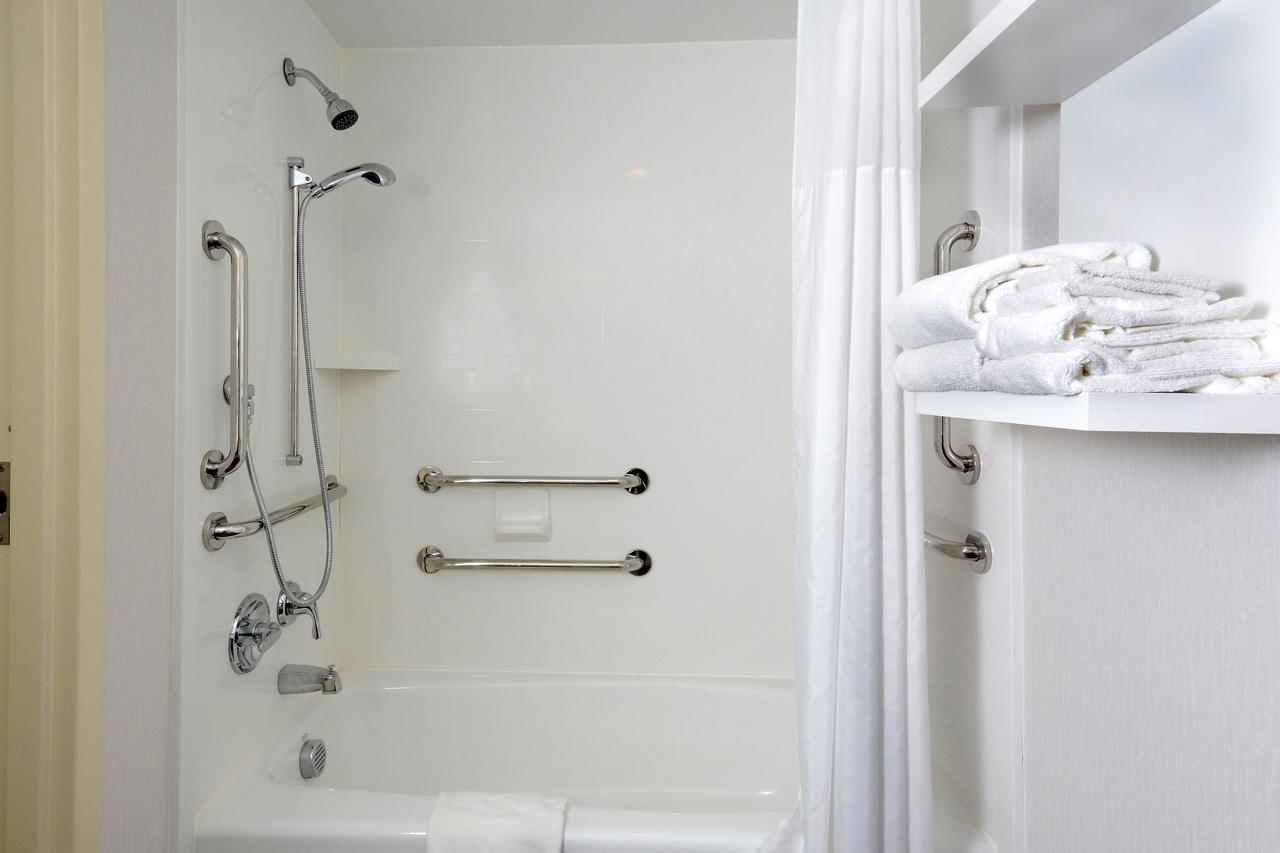 Hampton Inn Roxboro - thumb 1