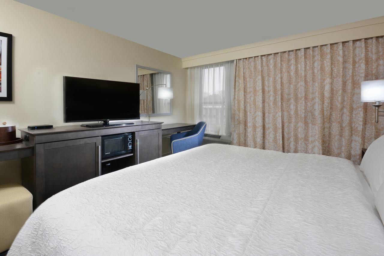 Hampton Inn Roxboro - thumb 3