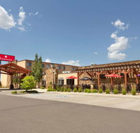 Ramada by Wyndham Fargo - Accommodation Texas