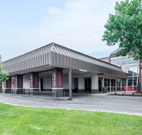 Ramada by Wyndham Rapid City - Accommodation Texas