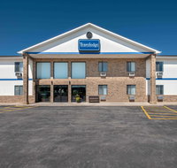 Travelodge by Wyndham Spearfish - Accommodation Texas