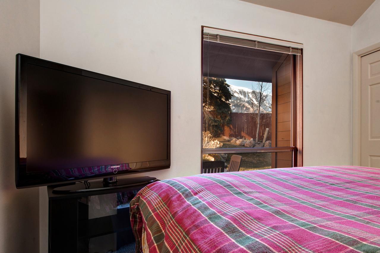 Ski Retreat Apartment - thumb 1