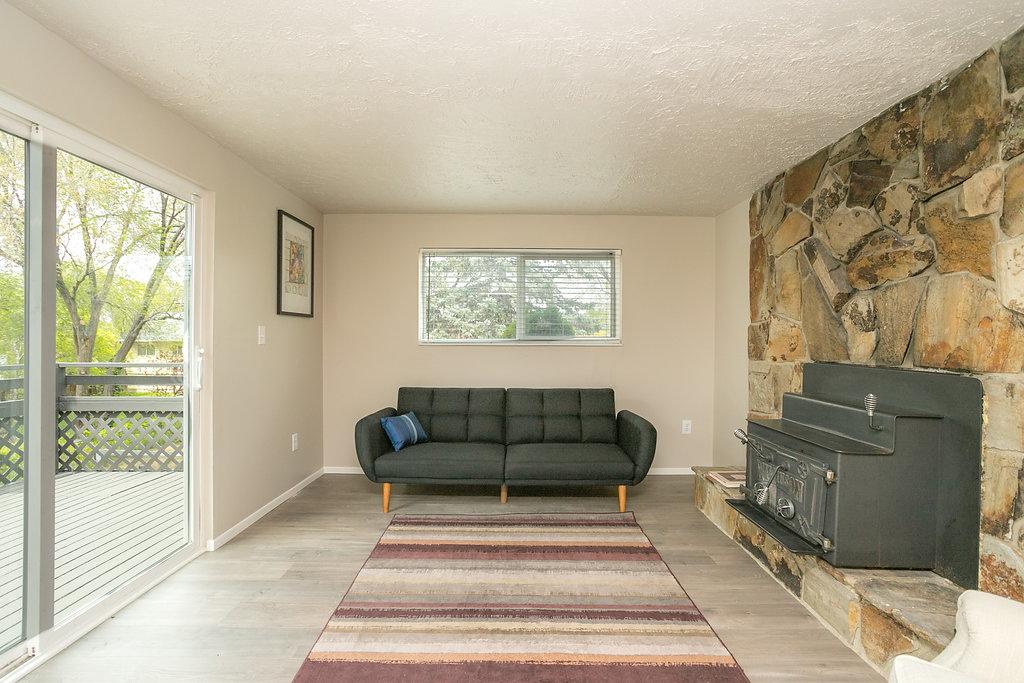 Beautifully Remodeled House Near SKI Resorts - thumb 15