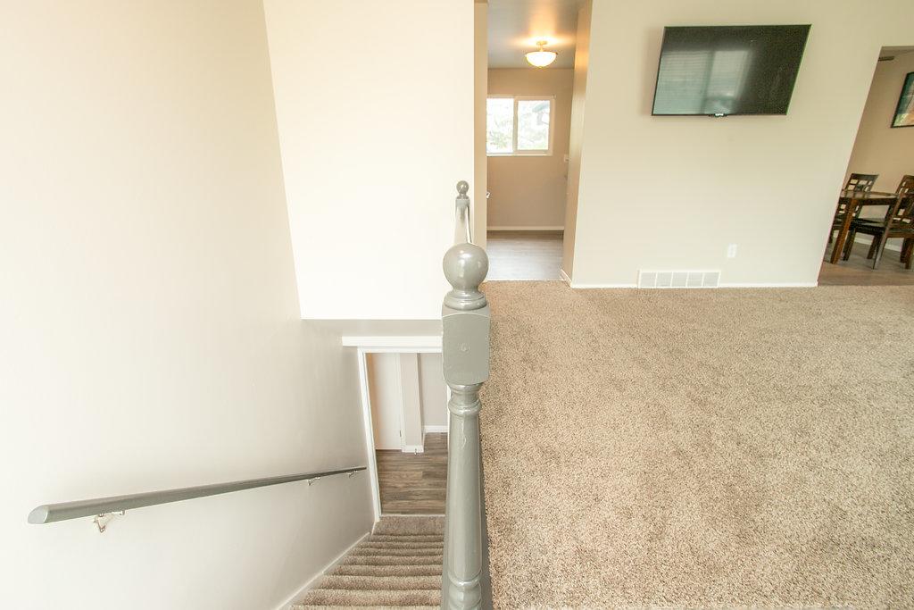 Beautifully Remodeled House Near SKI Resorts - thumb 25