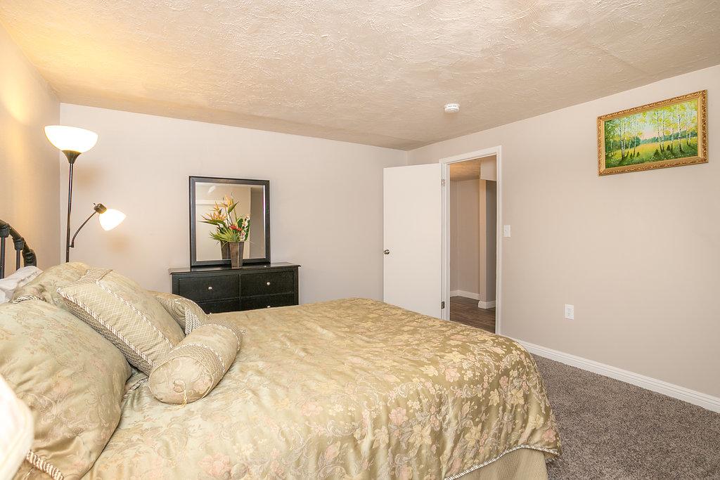 Beautifully Remodeled House Near SKI Resorts - thumb 35
