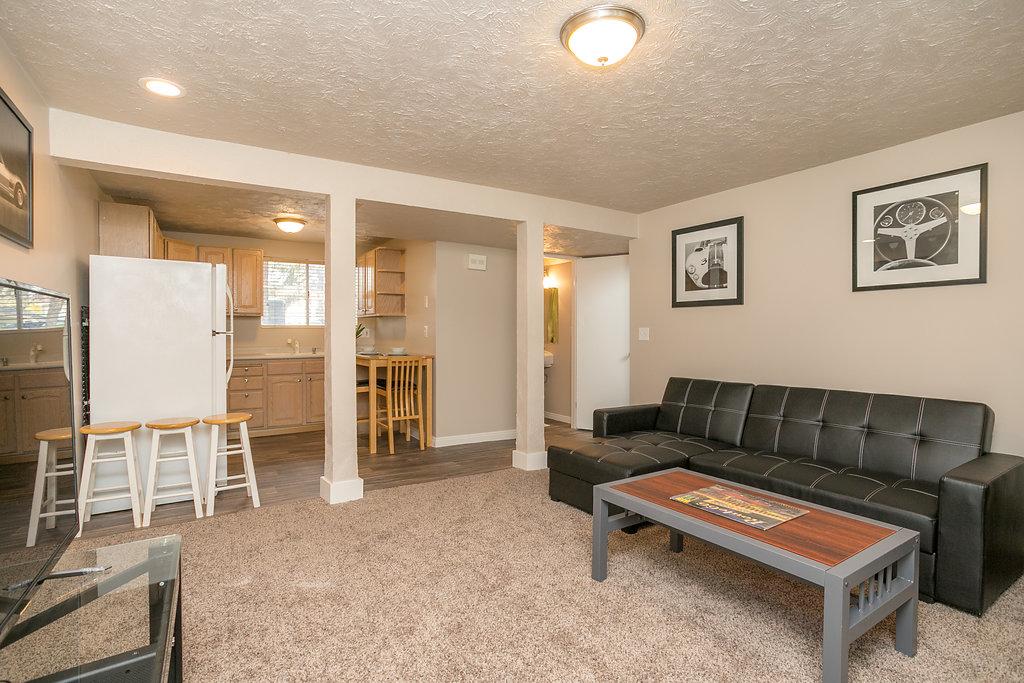 Beautifully Remodeled House Near SKI Resorts - thumb 29