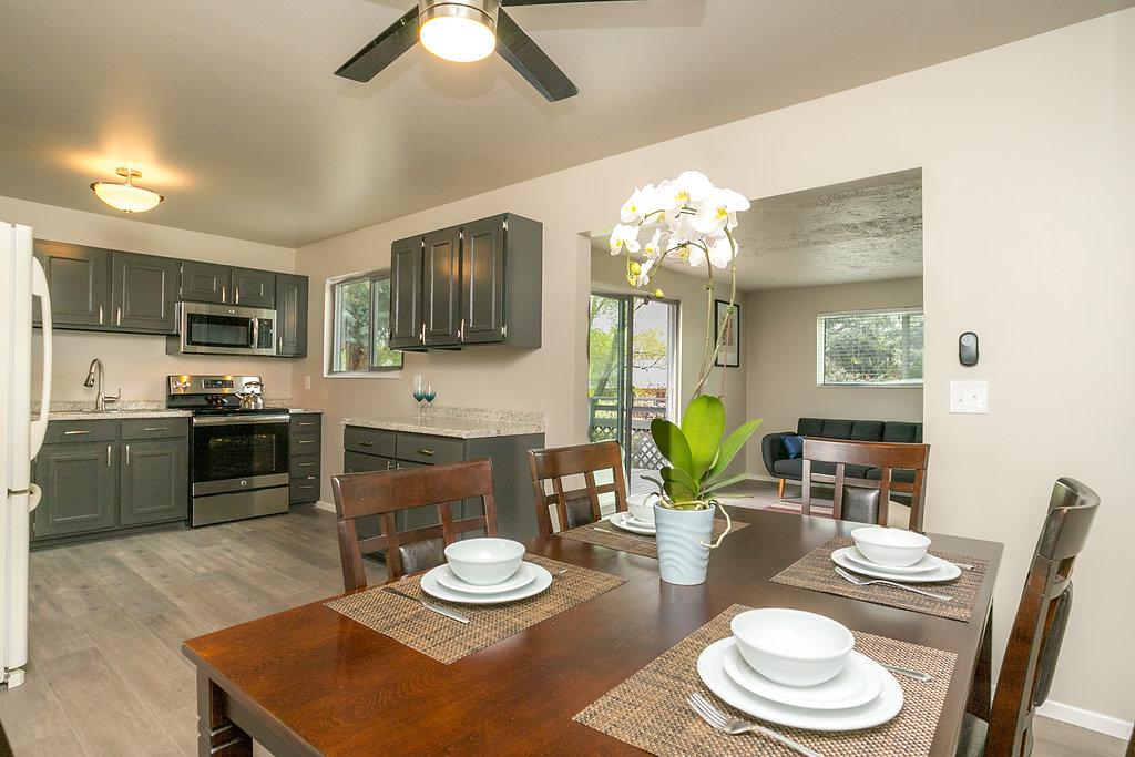 Beautifully Remodeled House Near SKI Resorts - thumb 0